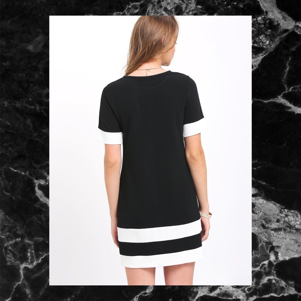 BLACK AND WHITE COLOR BLOCK STRIPE DRESS - Picture 2 of 5